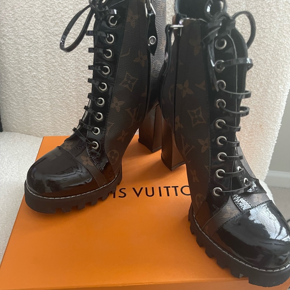 COPY - LV combat heel boot